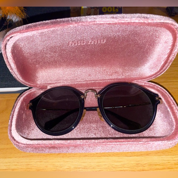 NEW Authentic Miu Miu MU 51SS Women’s Sunglasses - Picture 1 of 5